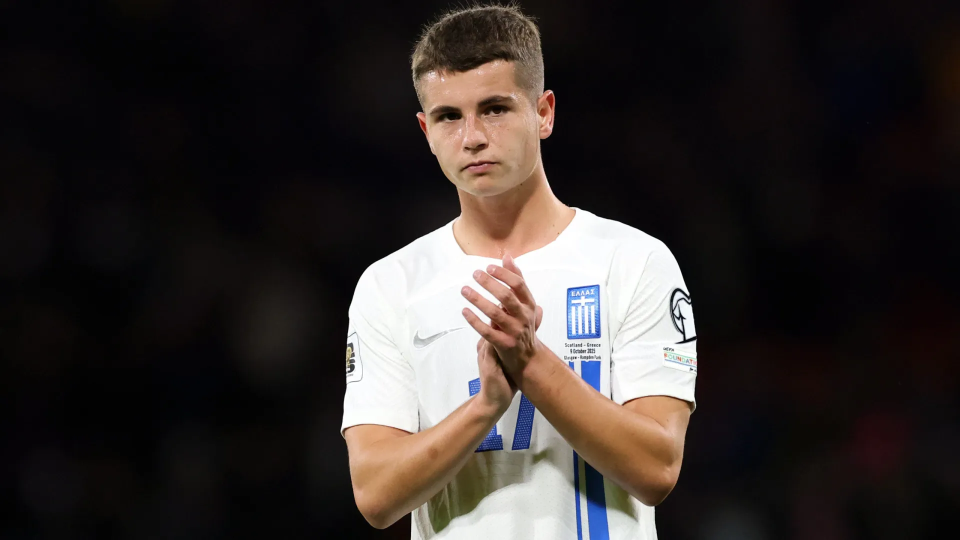 
                    Festa a dobrar. Estes jogadores comemoram o aniversário no dia de Natal
                