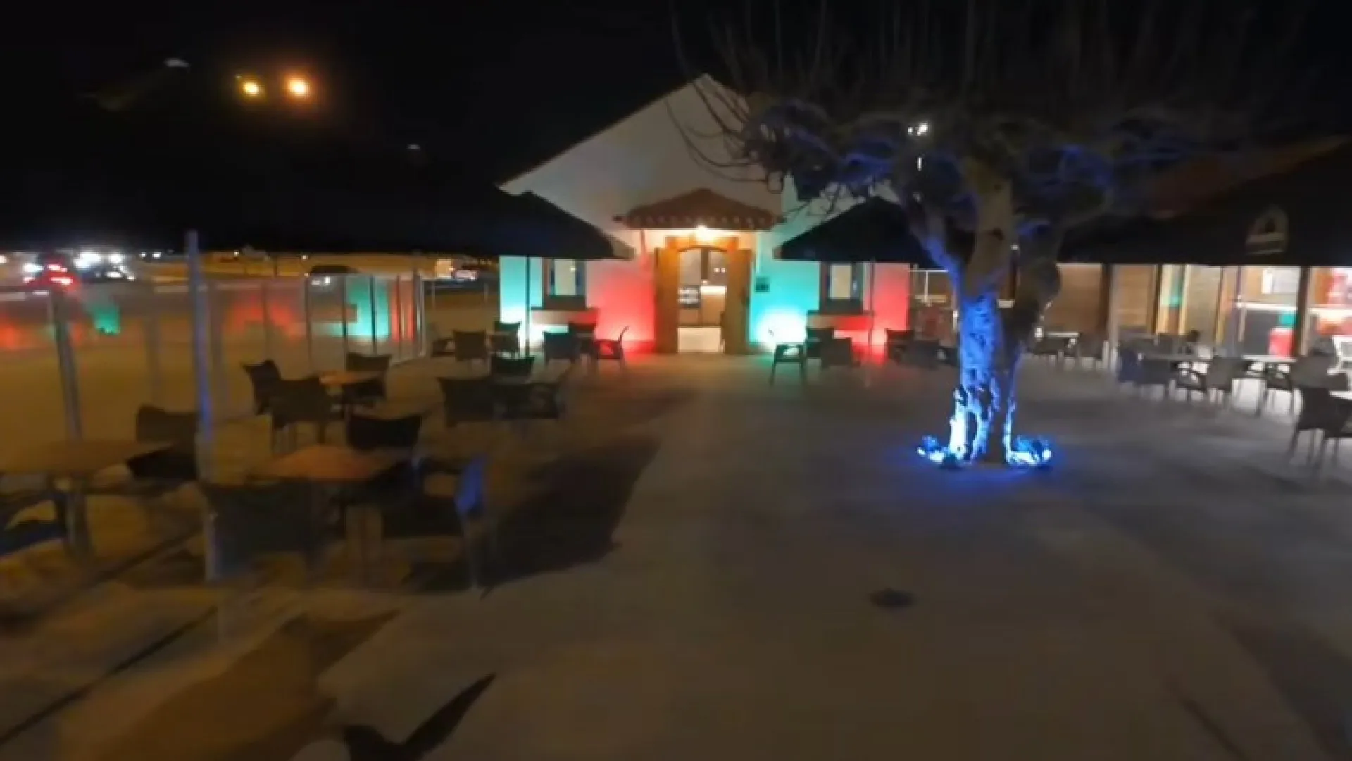 
                    Mata sócio e filho em restaurante do Montijo e está em fuga. Que se sabe?
                