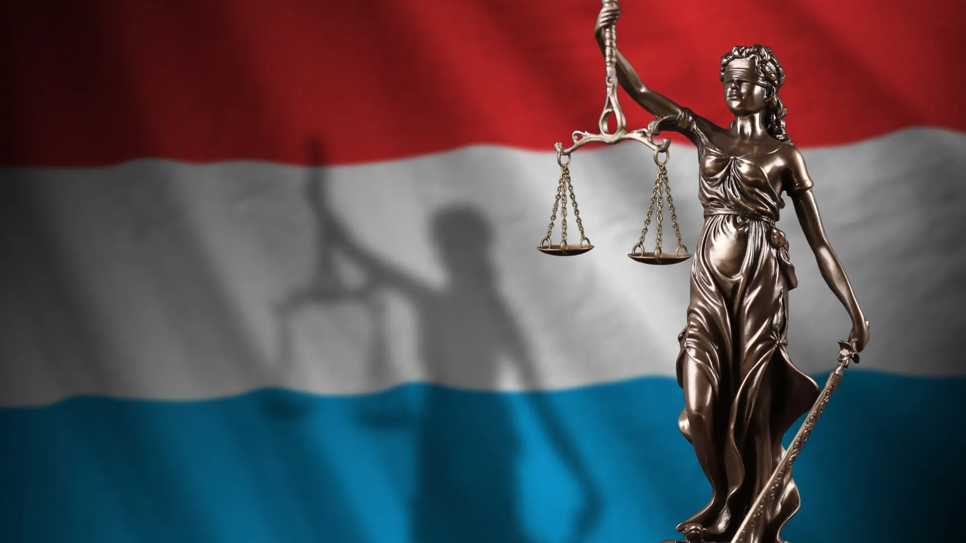 
                    Portugueses enfrentam perpétua por morte de emigrante na Figueira da Foz
                