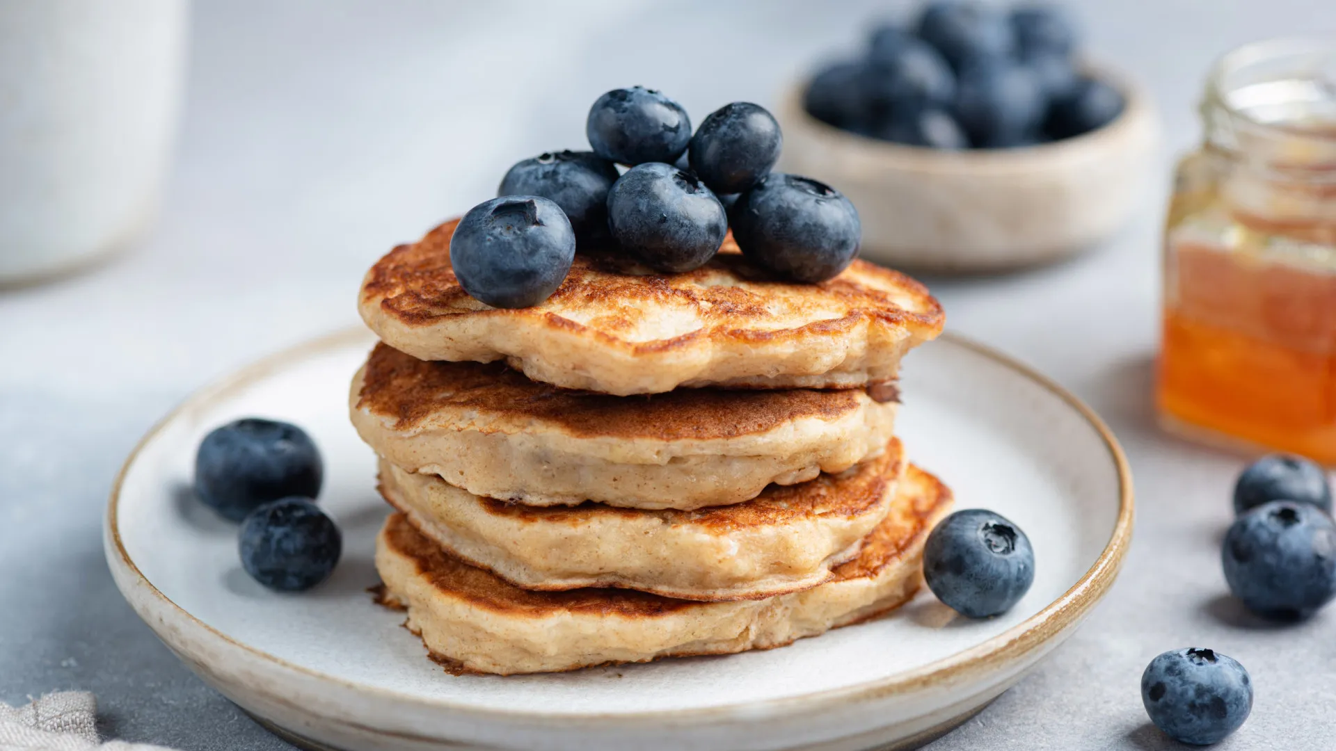 
                    Estas panquecas de chef Jamie Oliver levam apenas 3 ingredientes
                