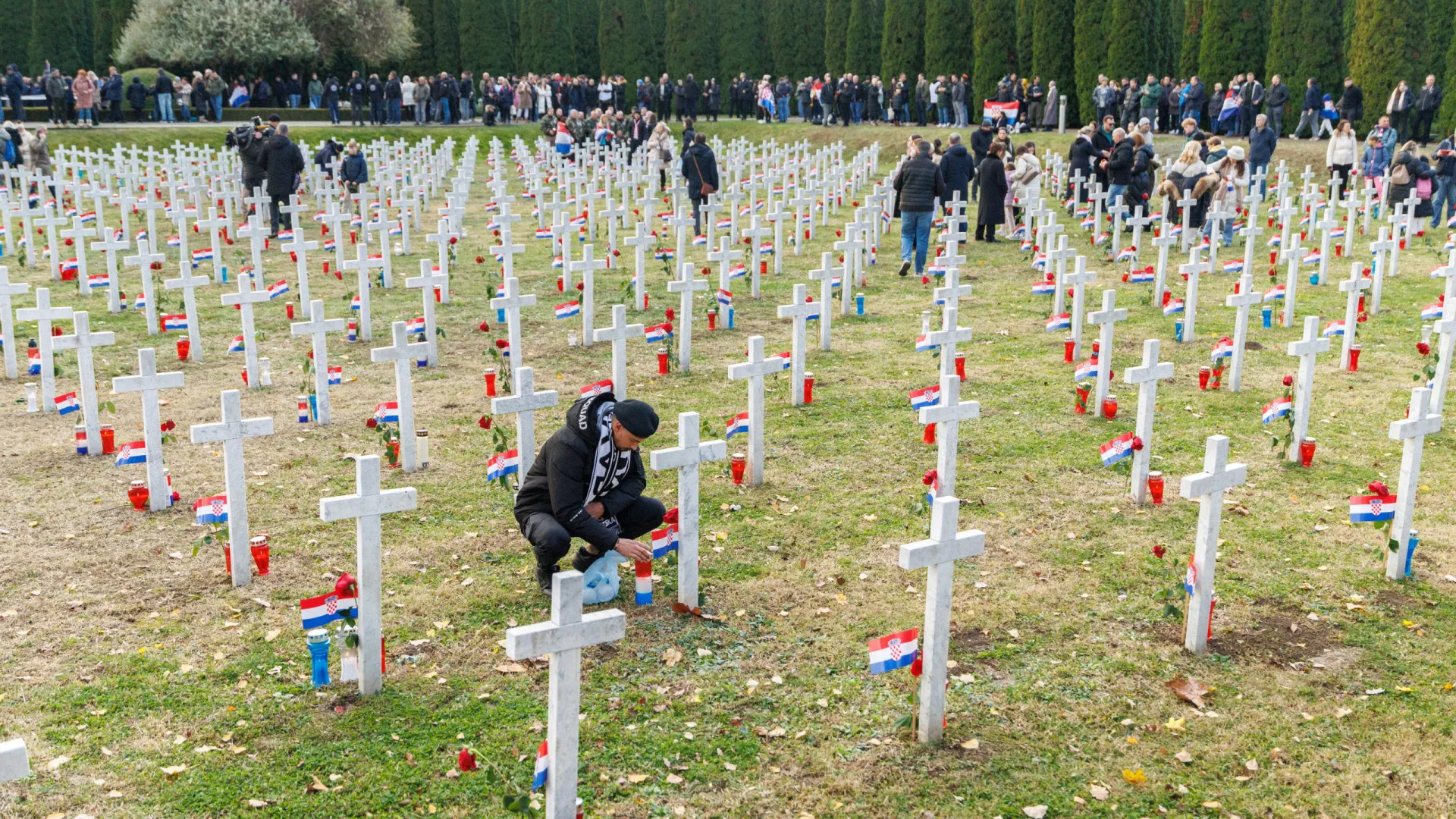 
                    Croácia assinala aniversário da queda de Vukovar
                
