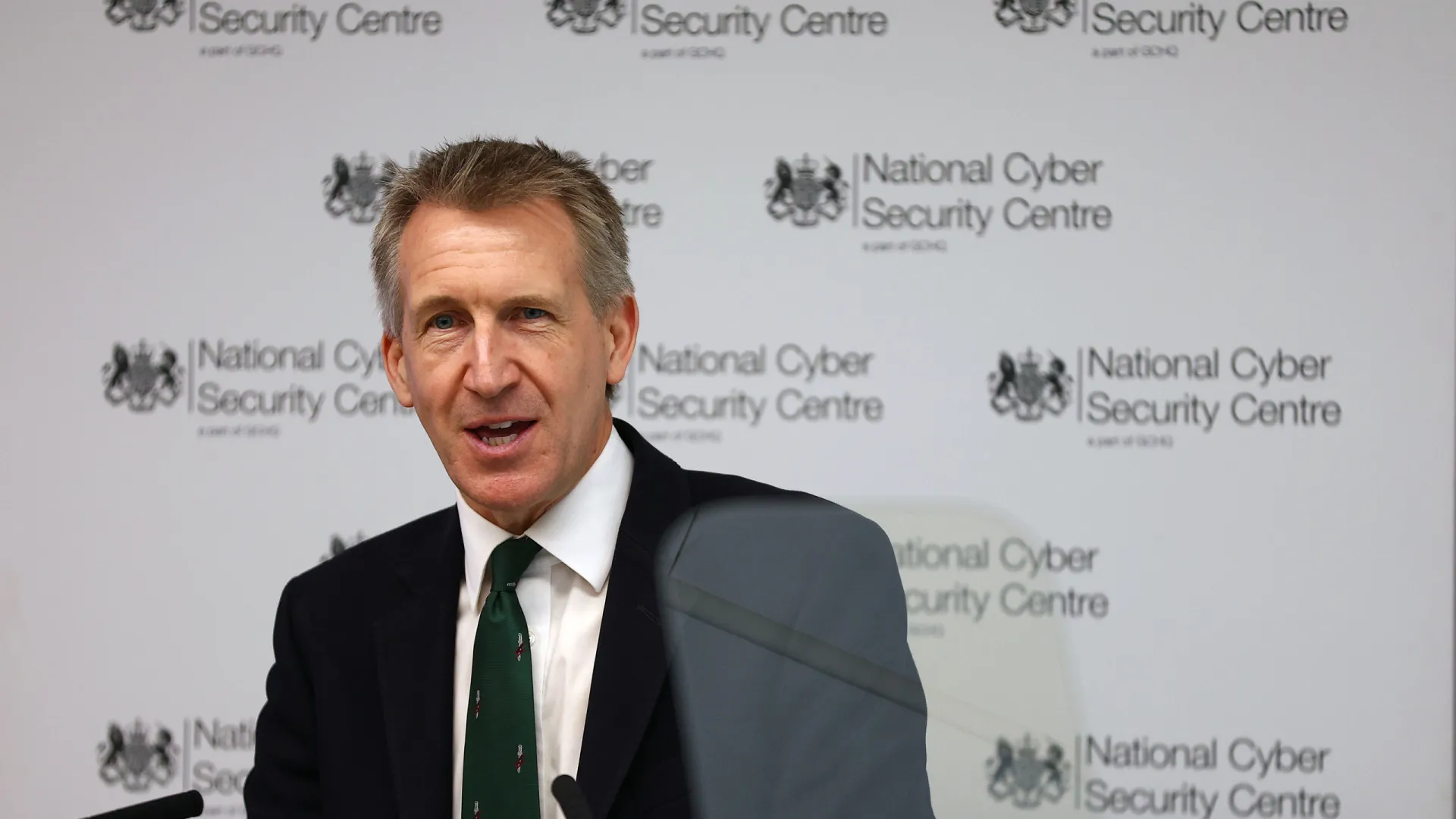 
                    Reino Unido alerta para tentativas de espionagem chinesa a deputados
                