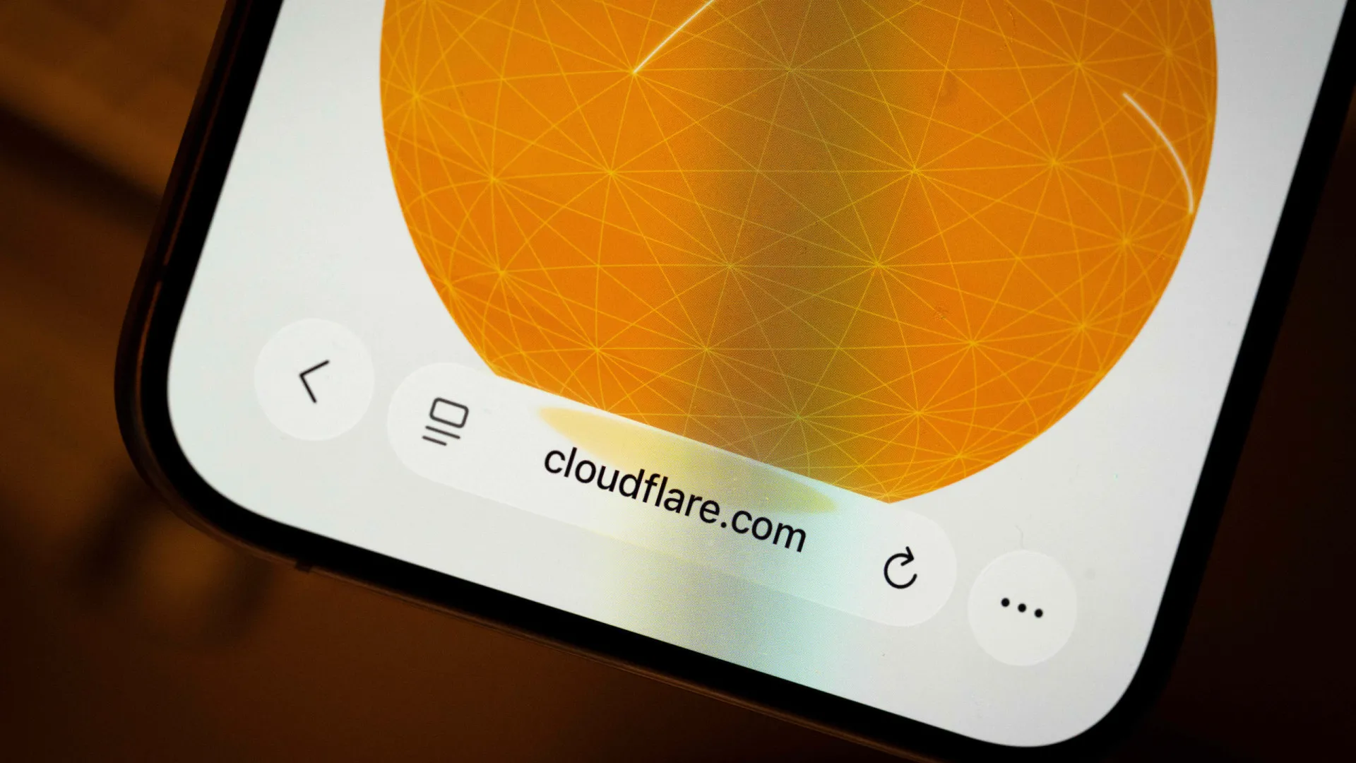 Cloudflare garante: Interrupção de serviços foi causada por falha interna