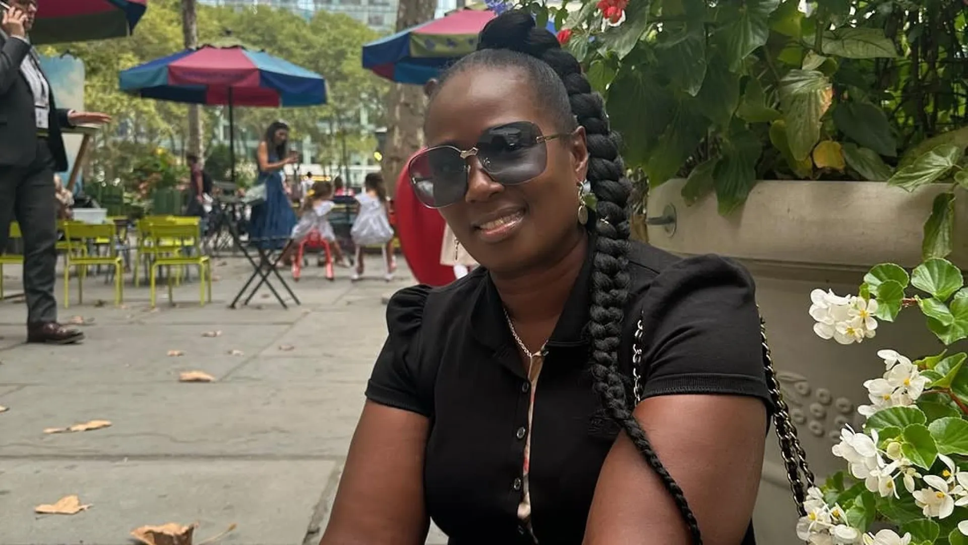 
                    Torna-se agente infiltrada após noivo (polícia) a alvejar 10 vezes
                