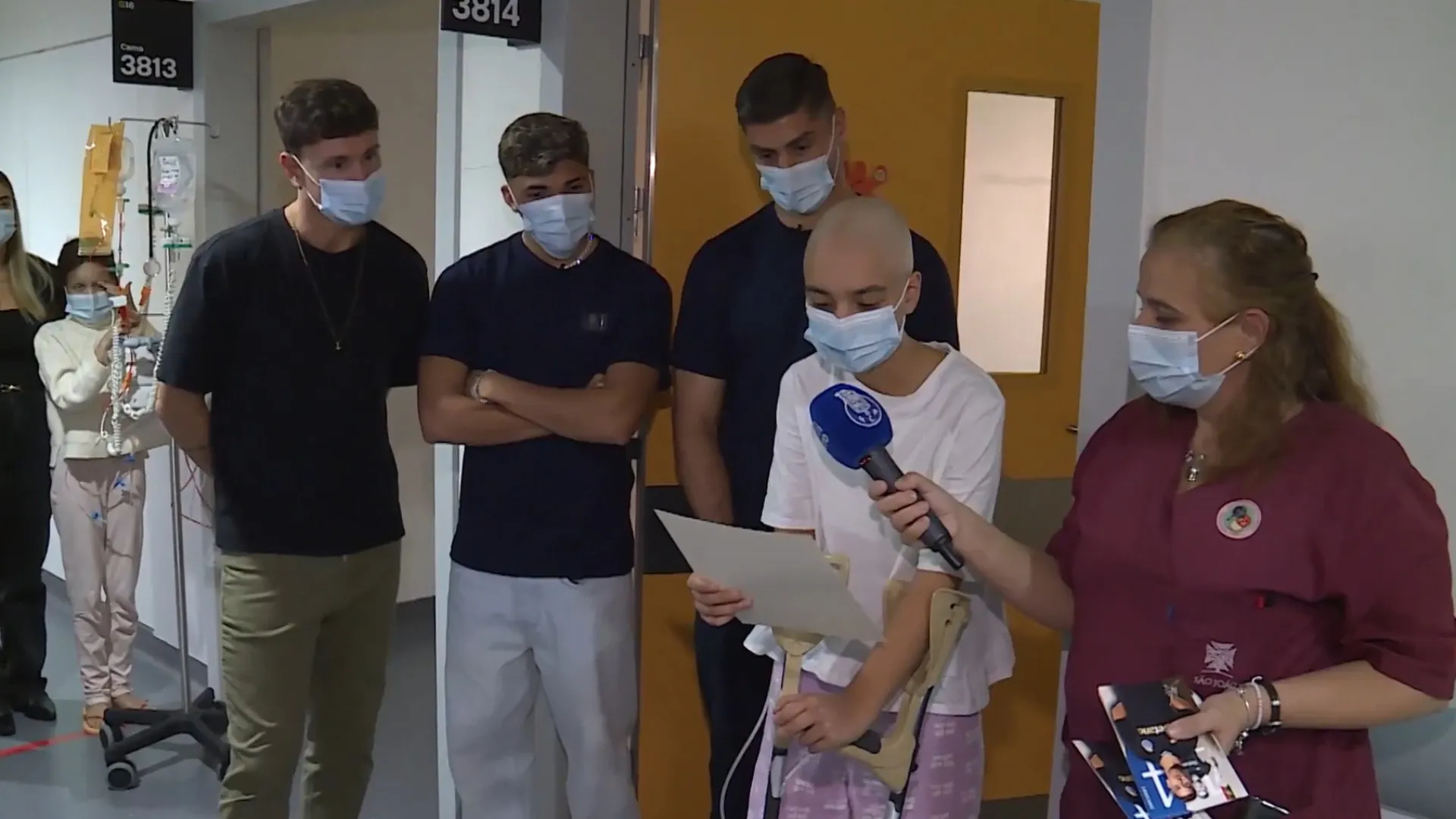 Adepta especial substitui Farioli e declama poema tocante ao FC Porto