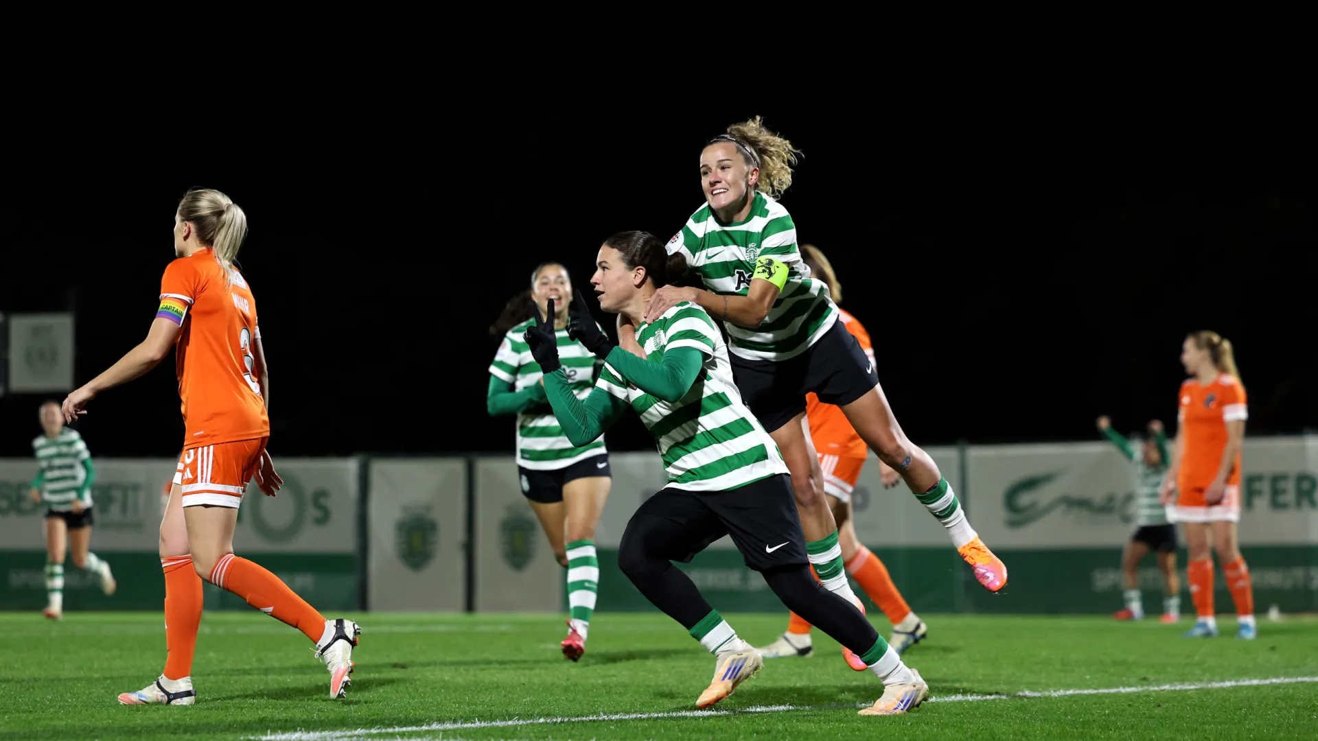 
                    Sporting anula entrada em falso e segue para os 'quartos' da Taça Europa
                