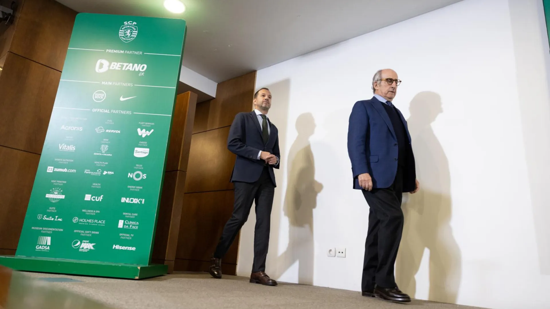 
                    Hóquei português de luto. Morreu Júlio Rendeiro, ex-jogador do Sporting
                