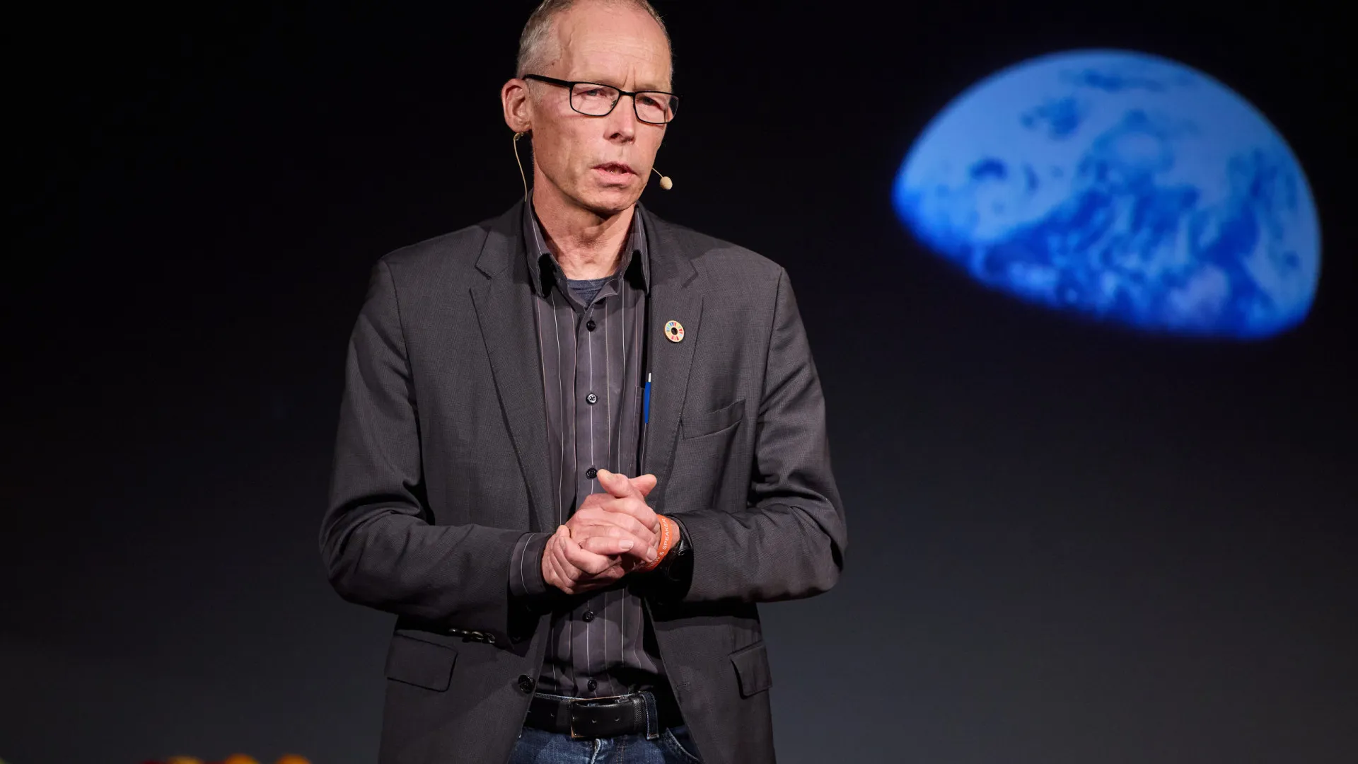 
                    Proposta de roteiro para eliminação dos combustíveis 