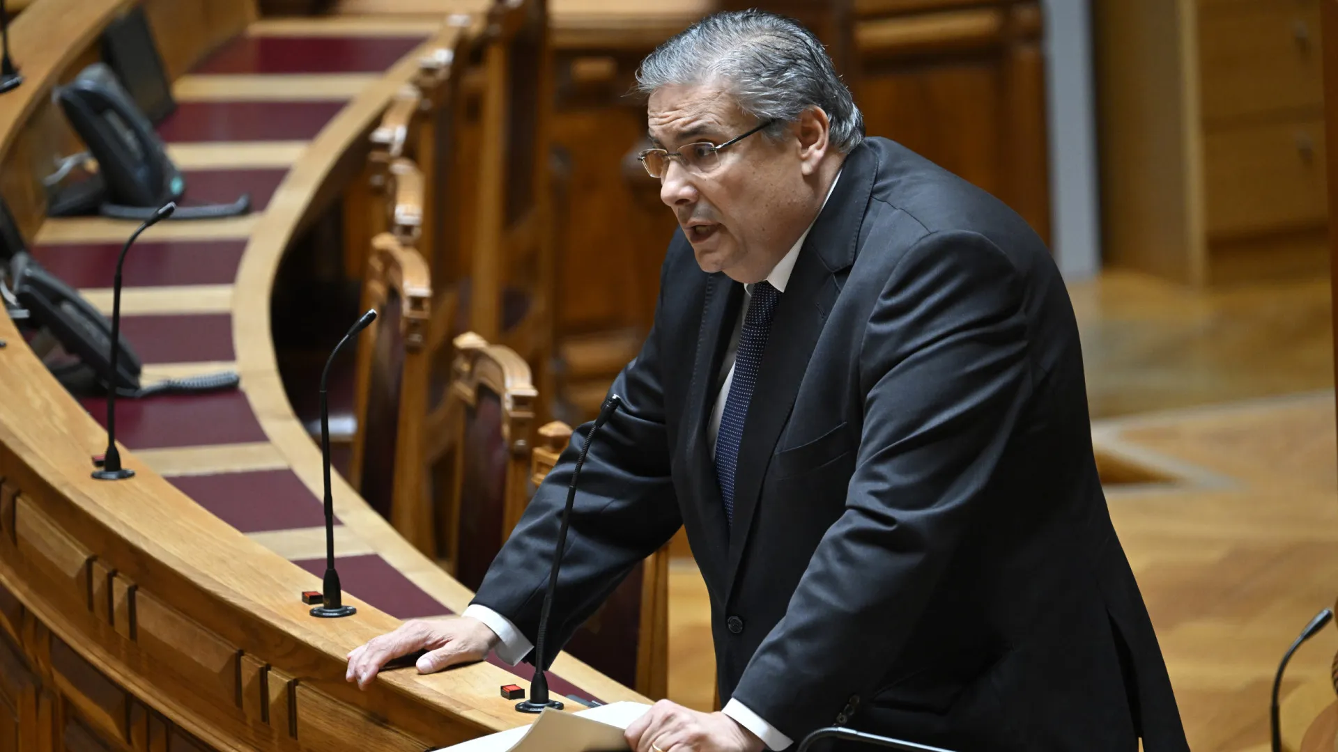 
                    Imigração. Governo acredita no sistema de vistos, mas admite 