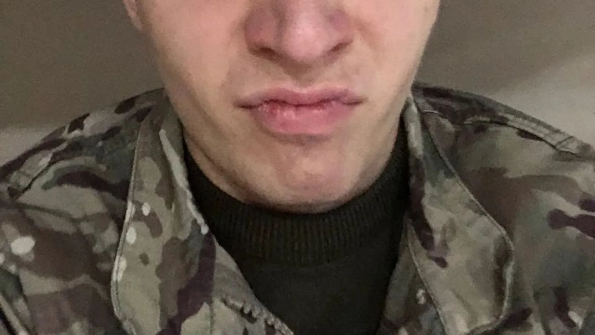 
                    Admite incitar ataque com Pai Natal para dar doces envenenados a crianças
                