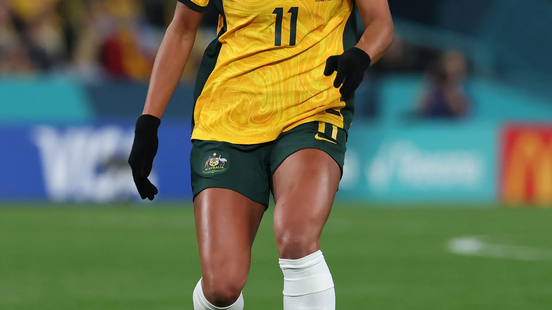 
                    Mary Fowler recorda abuso racial no Montpellier, que ameaça com a justiça
                