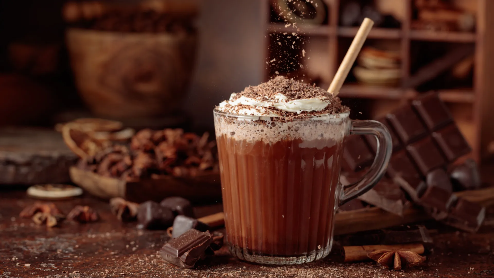 
                    Três receitas fáceis de chocolate quente que lhe vão aquecer o coração
                