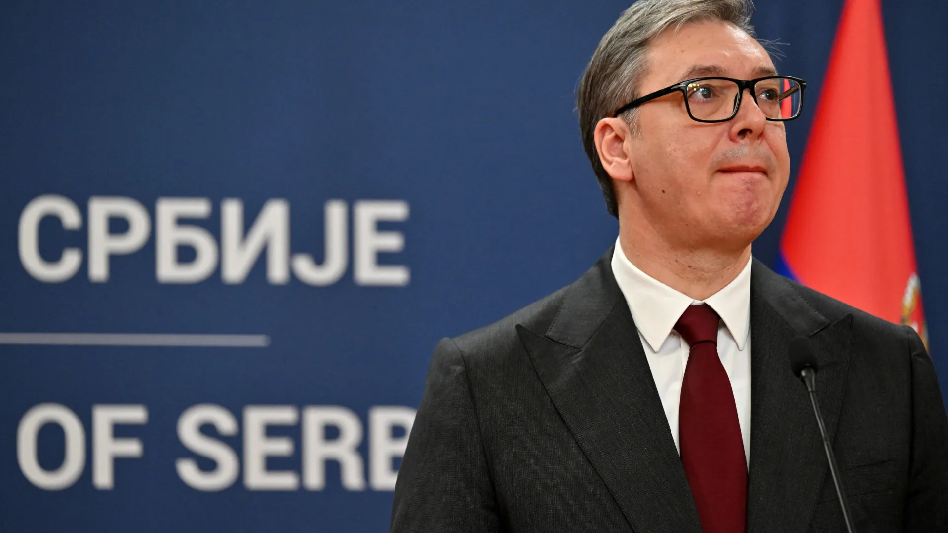 
                    Presidente sérvio nega envolvimento no alegado 