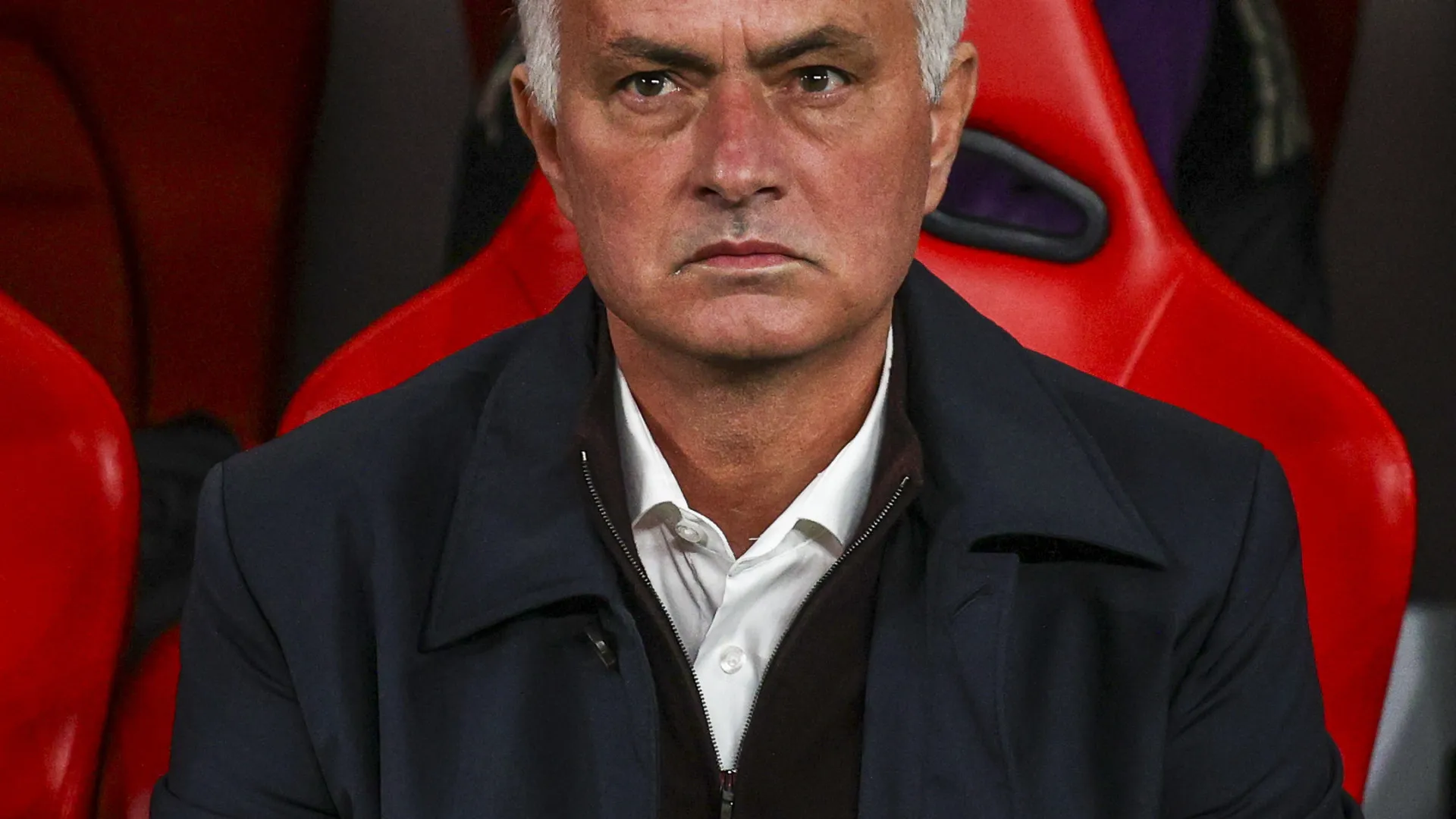 Mourinho muda sistema tático. Eis o onze do Benfica frente ao Atlético CP