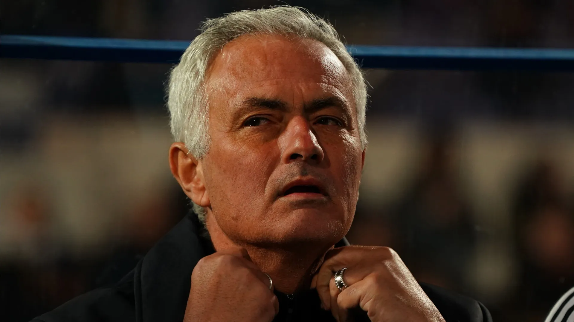 
                    Dos árbitros aos jogadores. Mourinho é uma bomba por rebentar no Benfica
                