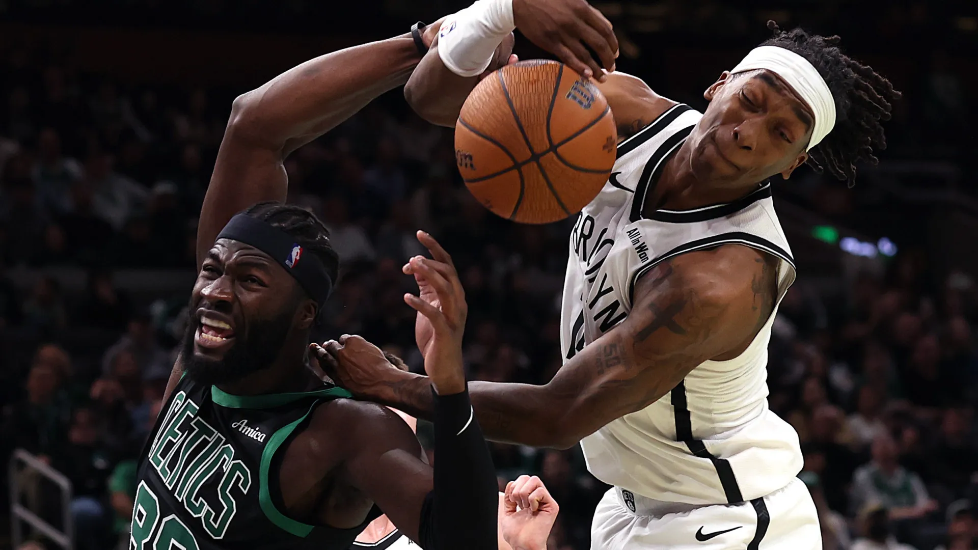
                    Duplo-duplo de Neemias Queta não impede 'vingança' dos Nets aos Celtics
                