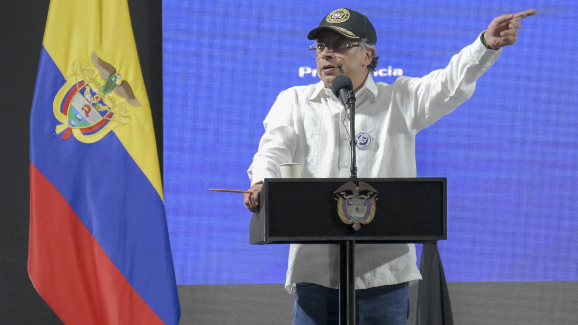 
                    Presidente da Colômbia pede explicações ao BID sobre créditos com fins eleitorais
                