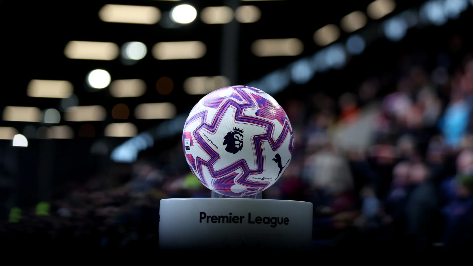 EM DIRETO: Florentino Luís contra Pedro Neto no Burnley-Chelsea