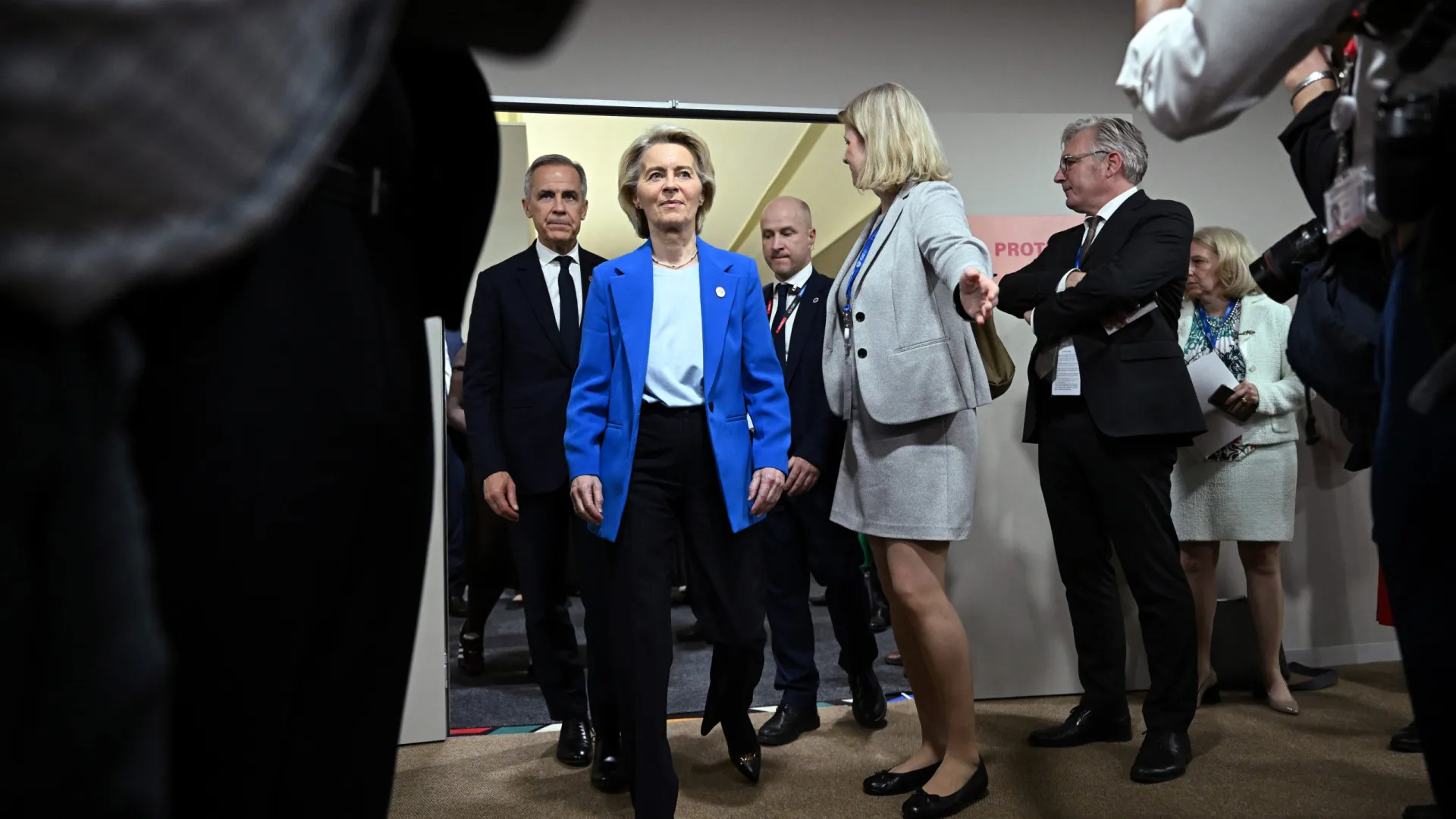 
                    Von der Leyen quer reforma 