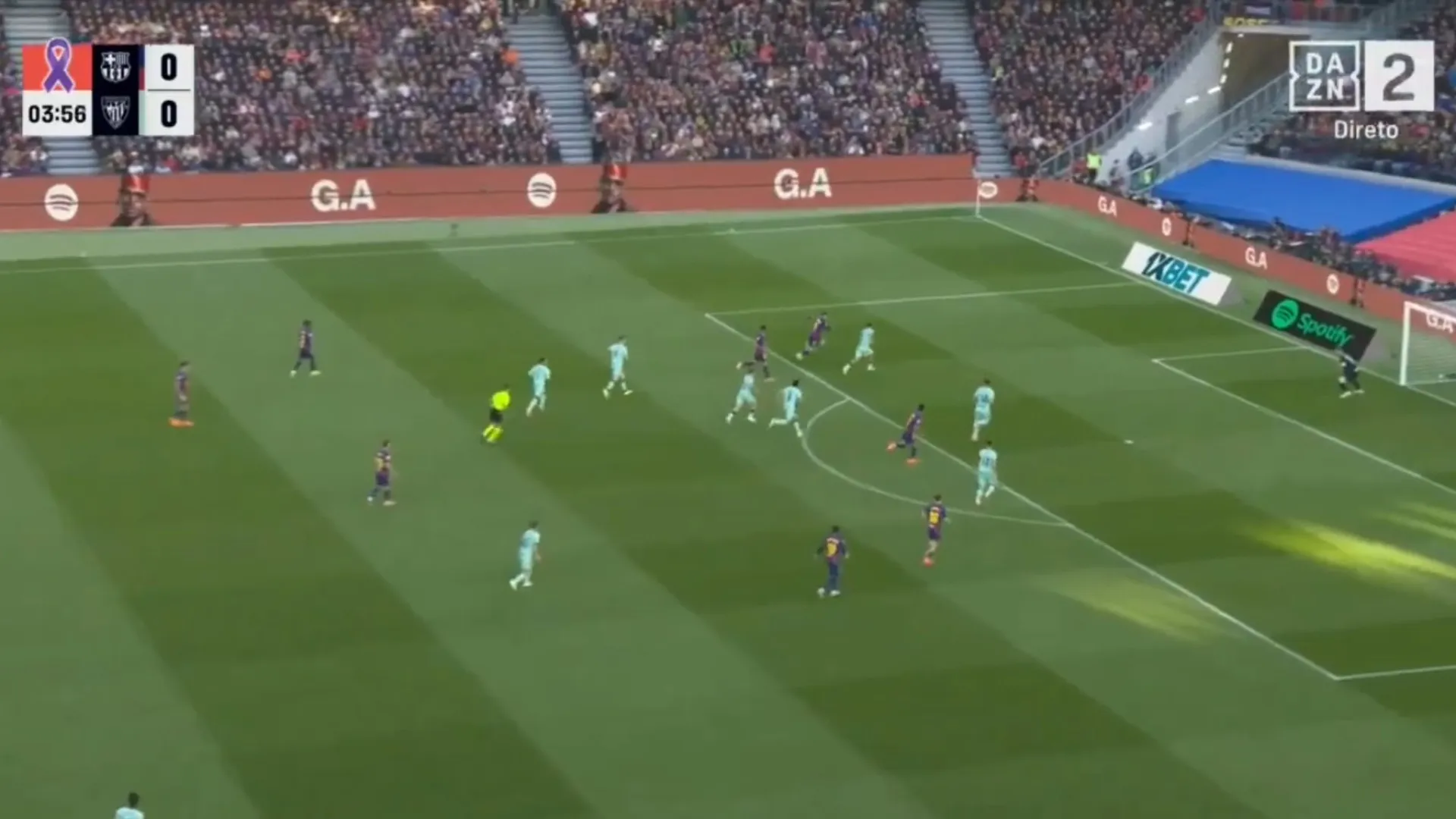 
                    Lewandowski coloca o seu nome na história do novo Camp Nou
                