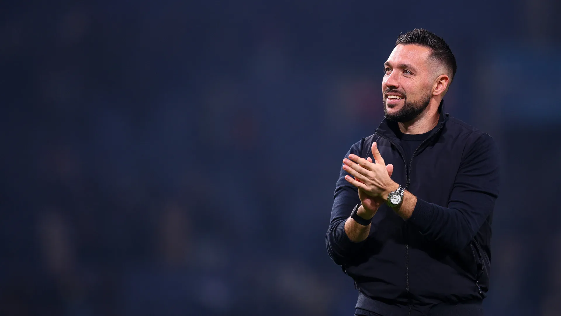 
                    Farioli muda o foco para o Nice: 