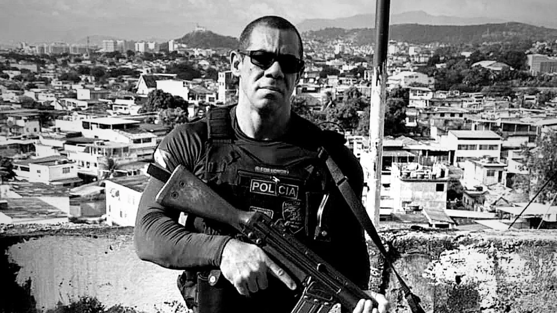 
                    Agente baleado em operação no Rio de Janeiro morre após semanas internado
                