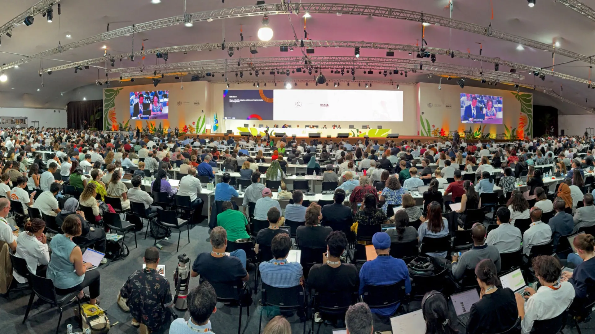 
                    COP30 sem avanços nos combustíveis fósseis. 