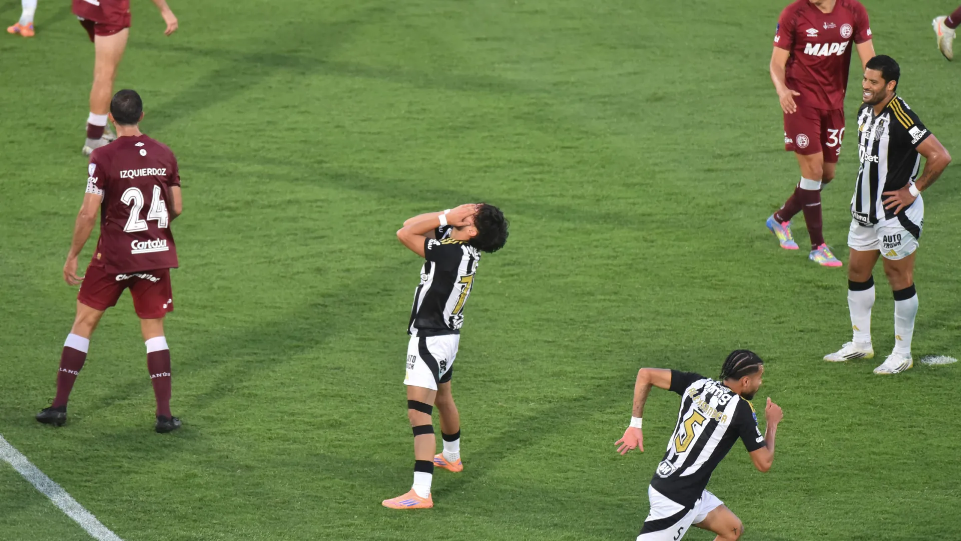 
                    Biel vira 'vilão' à atenção do Sporting: 