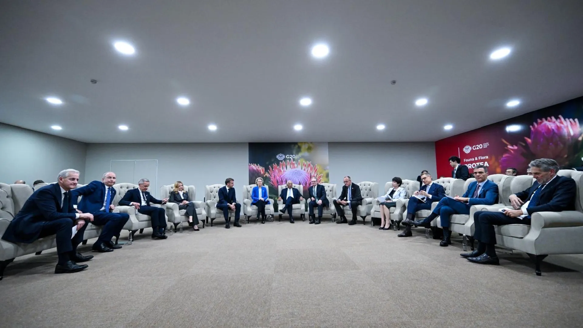 
                    Ucrânia. Chefes da diplomacia UE reunidos na 4.ª feira para negociações
                