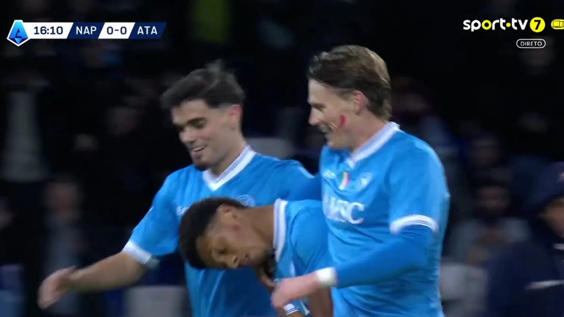 
                    Saudades, Benfica? David Neres bisa pelo Napoli e festejo dá que falar
                