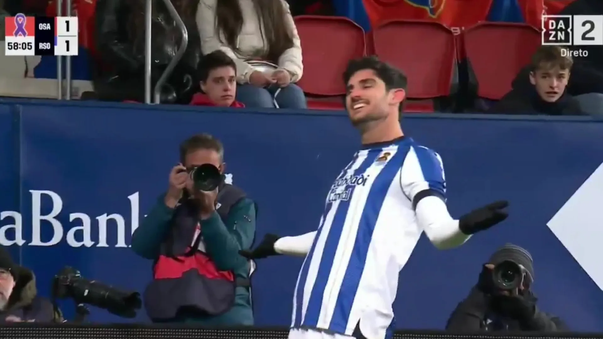 
                    O golo de Gonçalo Guedes que consumou a reviravolta da Real Sociedad
                