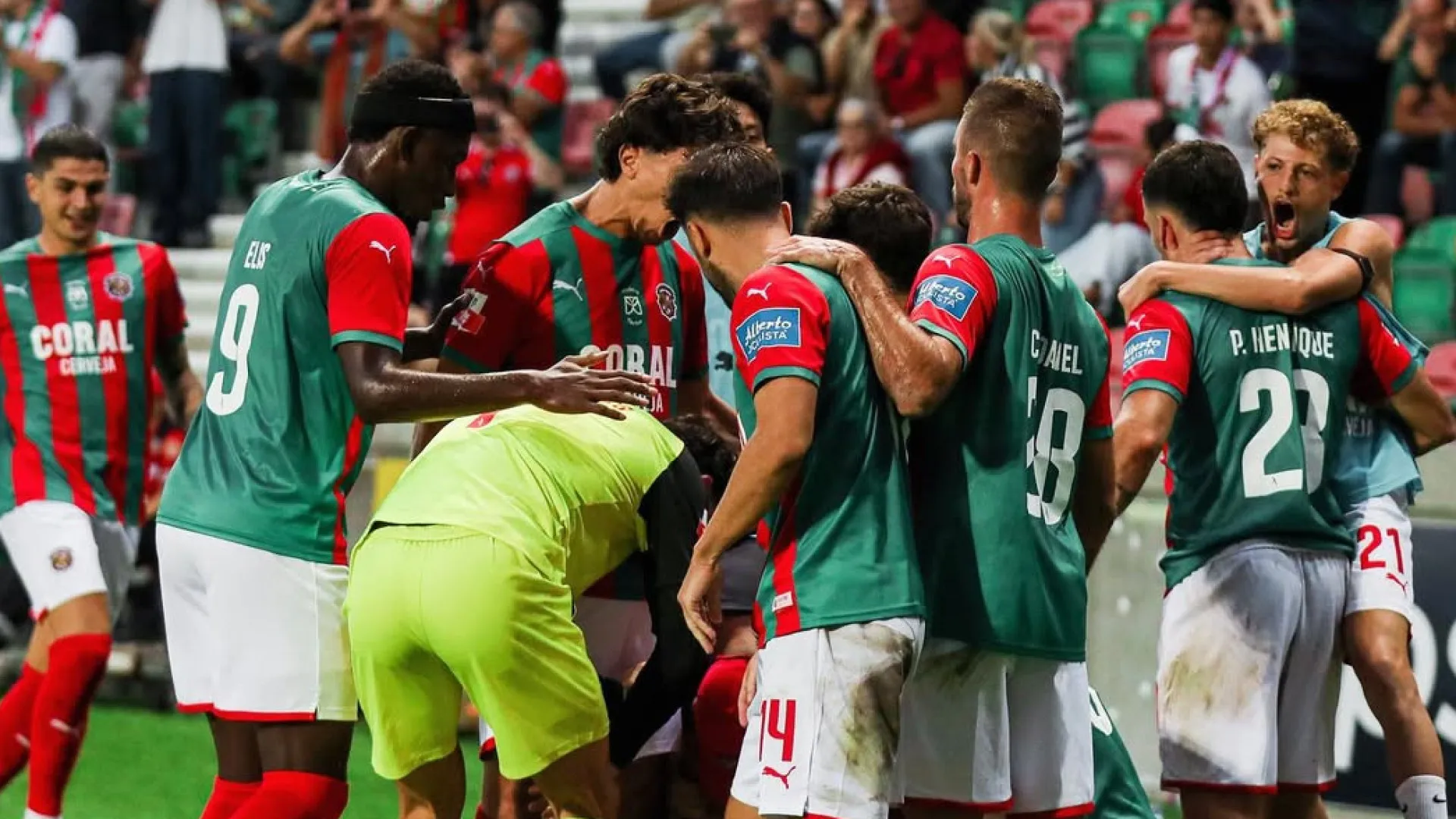 
                    Nem a expulsão estragou a estreia de Moita. Marítimo não larga liderança
                