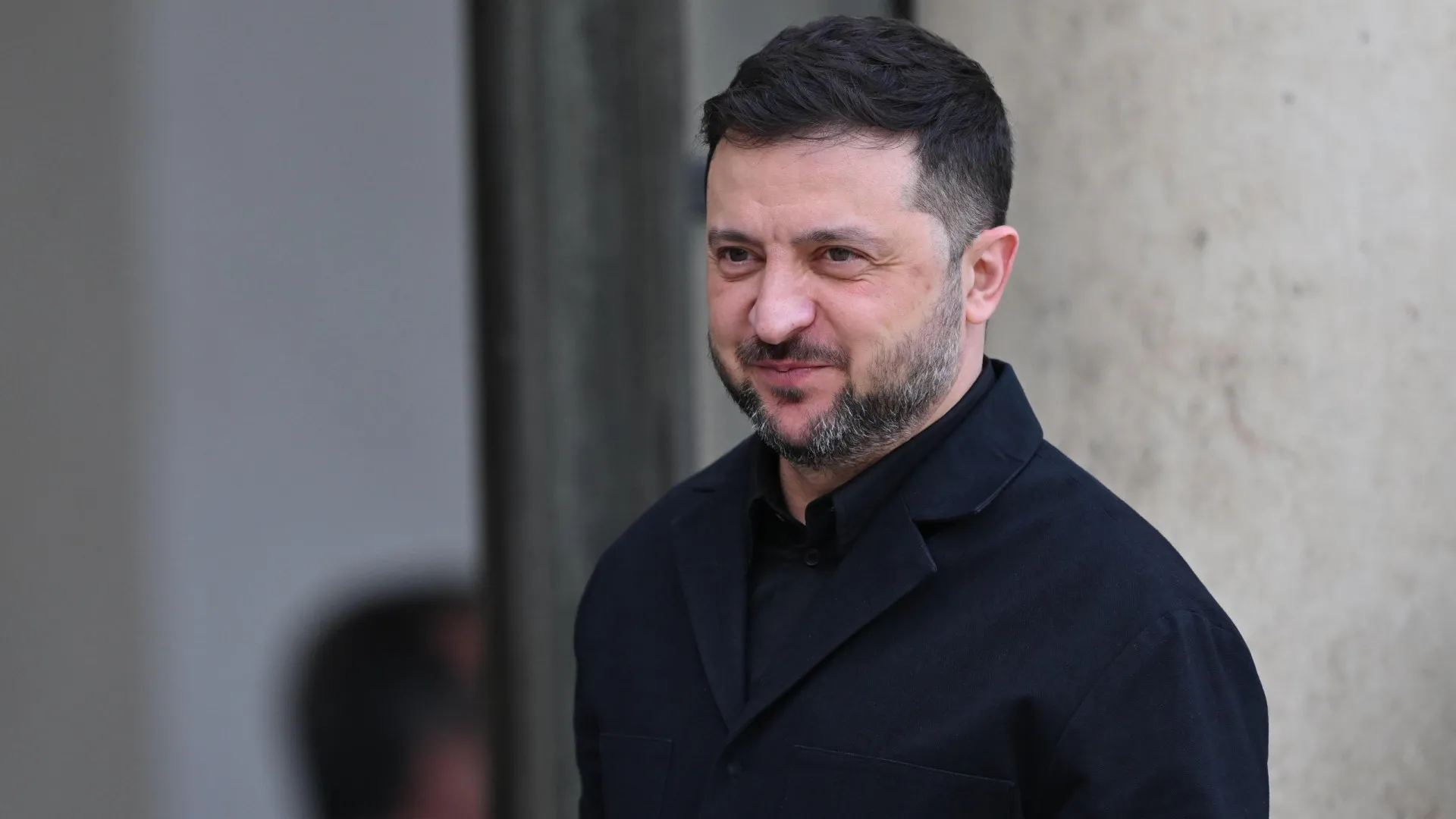 
                    Plano de paz? Zelensky diz que EUA 