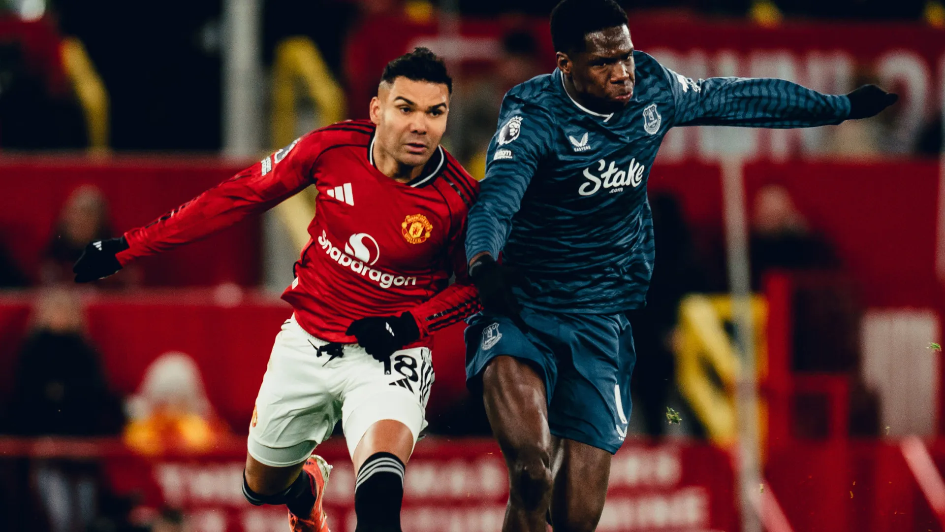 
                    EM DIRETO: Amorim em apuros no fecho da 12.ª ronda da Premier League
                