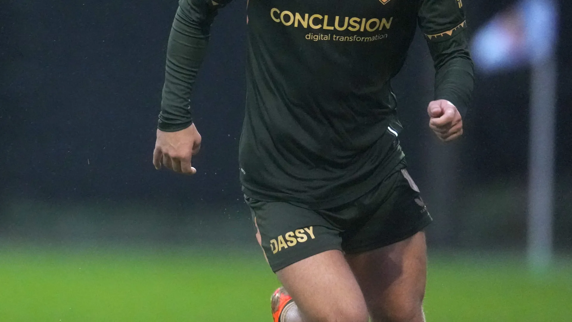 
                    Benfica e FC Porto protagonizam corrida pelo lateral Souffian El Karouani
                