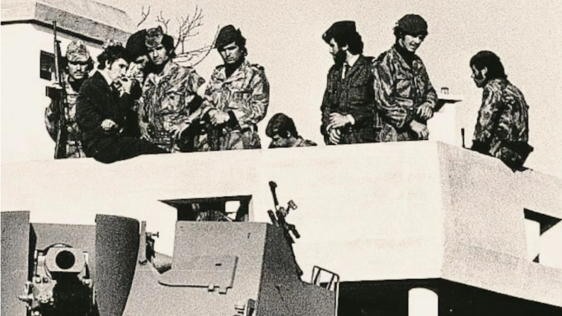 
                    50 anos do 25 de Novembro, a data que divide. O que se diz hoje
                