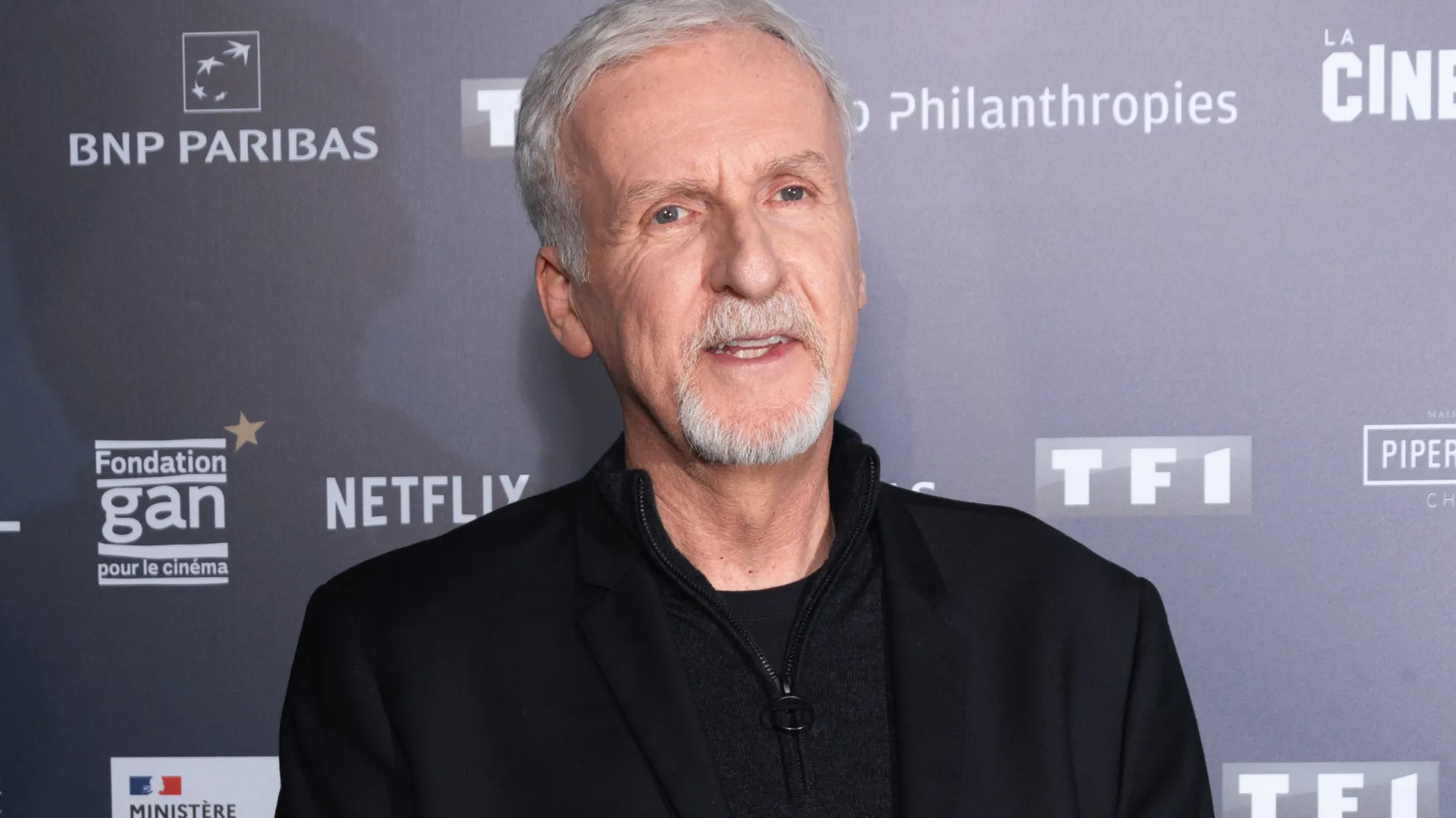 
                    James Cameron contra participação da Netflix nos Óscares
                