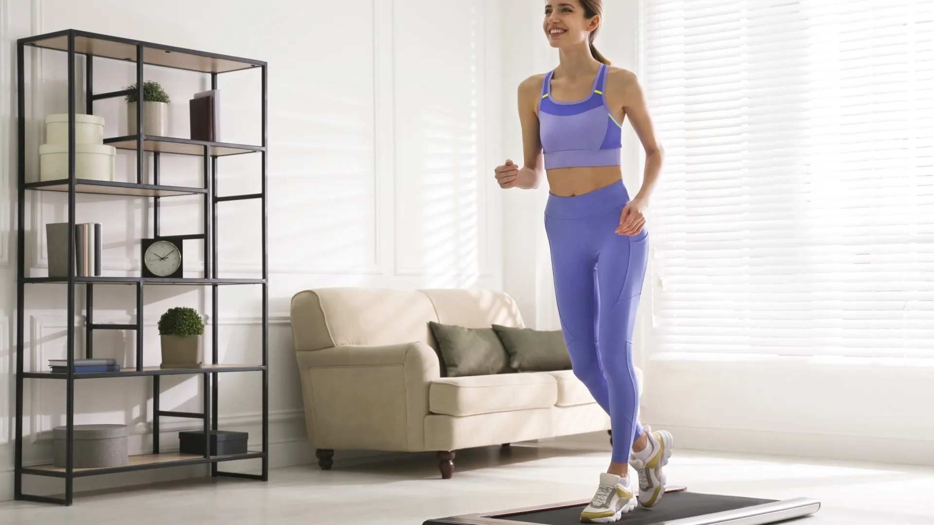 
                    Sem tempo para ir ao ginásio? Eis os mini treinos que o deixam em forma
                