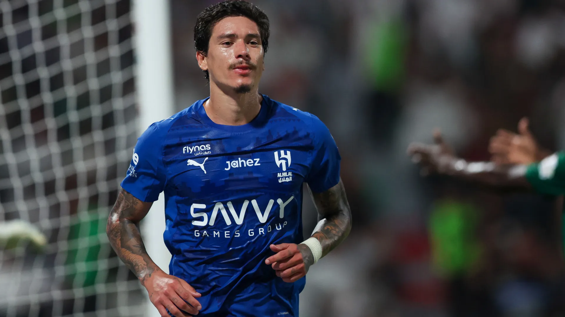 
                    Saída à vista? Darwin fica fora dos inscritos do Al Hilal na liga saudita
                