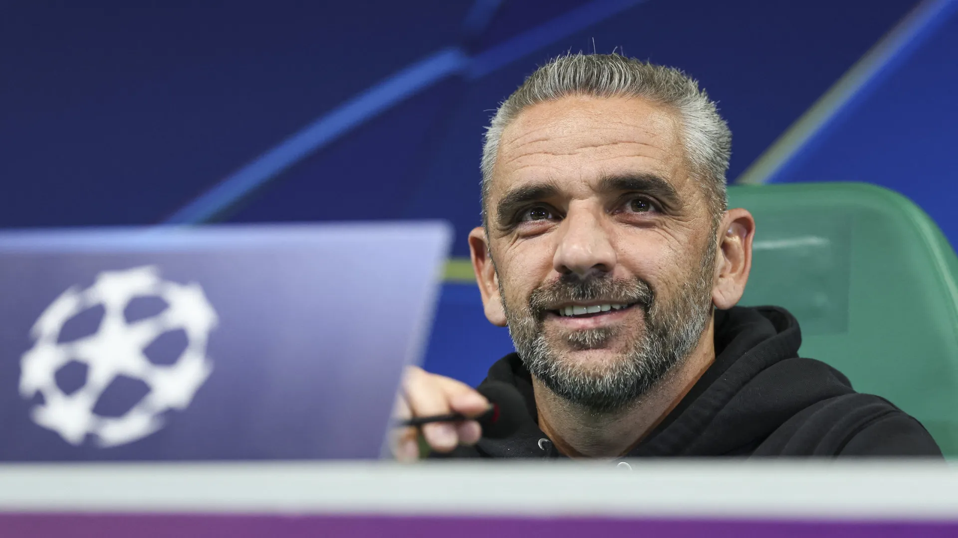 
                    EM DIRETO: Rui Borges e um jogador lançam visita ao Sporting a Bilbao
                