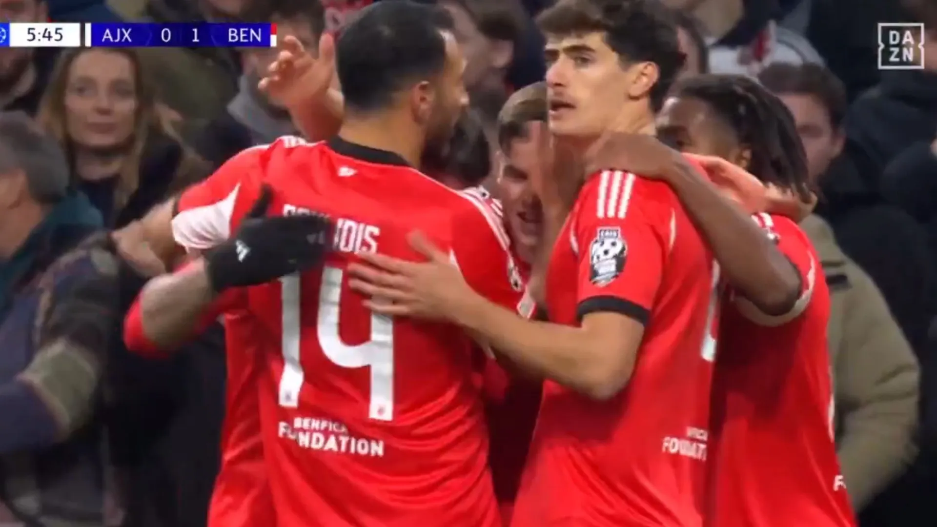 
                    Estes golos ditaram primeira vitória de Benfica e Mourinho na Champions
                