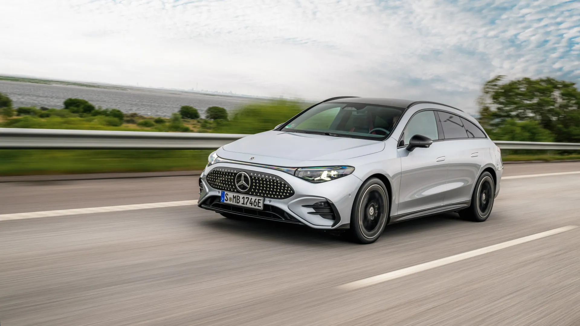
                    Novo Mercedes CLA Shooting Brake elétrico chega a Portugal. Eis os preços
                