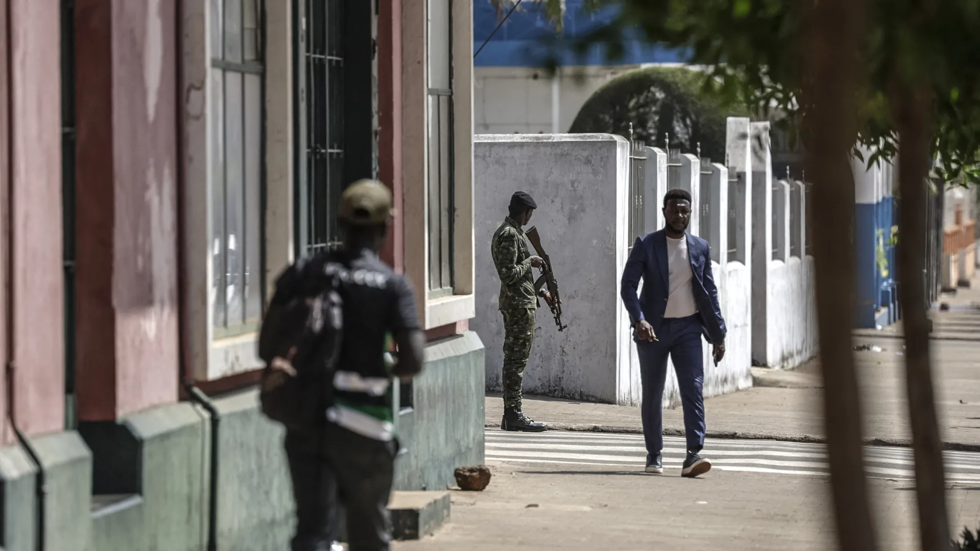 
                    Guiné-Bissau. PAIGC acusa grupo contestatário de querer assaltar partido
                