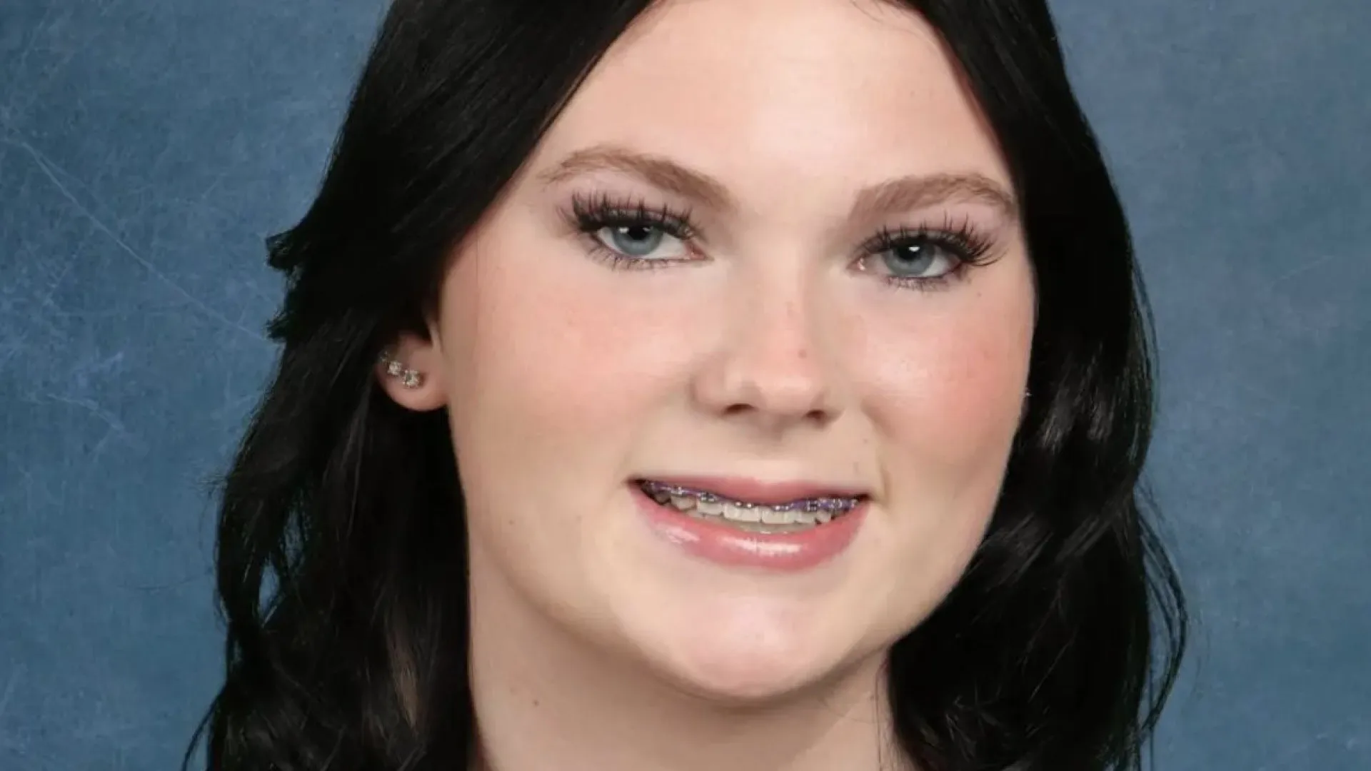 
                    Mãe de jovem que morreu em navio acusa ex-marido de lhe esconder tragédia
                