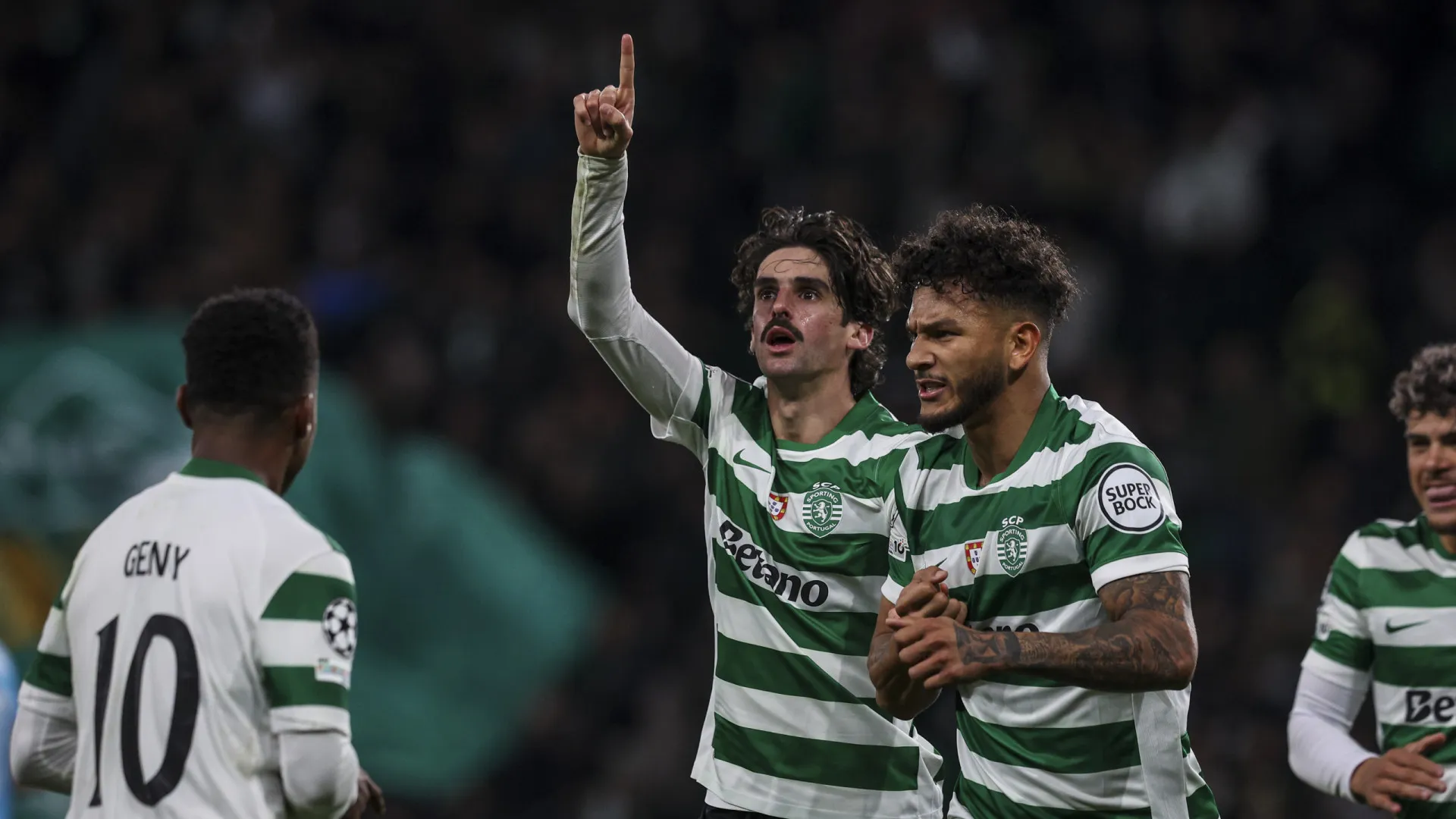 
                    Francisco Trincão é o avançado do mês à frente de Luis Suárez e Pavlidis
                