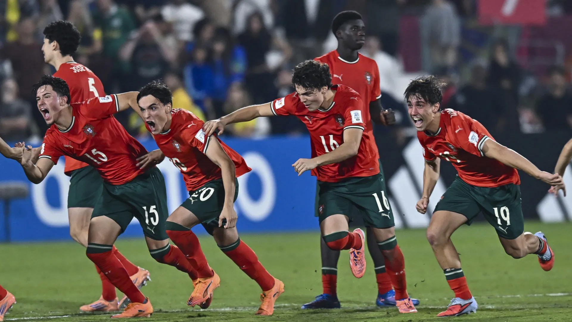 
                    Portugal tenta hoje conquistar primeiro título mundial de sub-17 em Doha
                