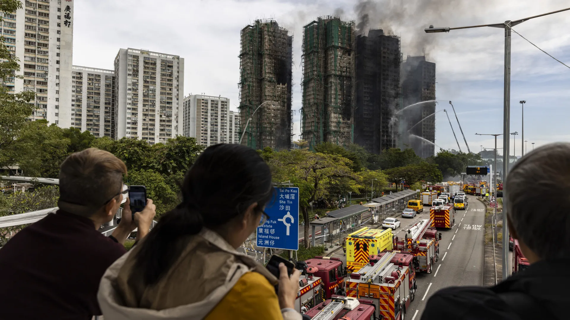 
                    Governo de Hong Kong inspeciona obras de renovação imobiliária 
                