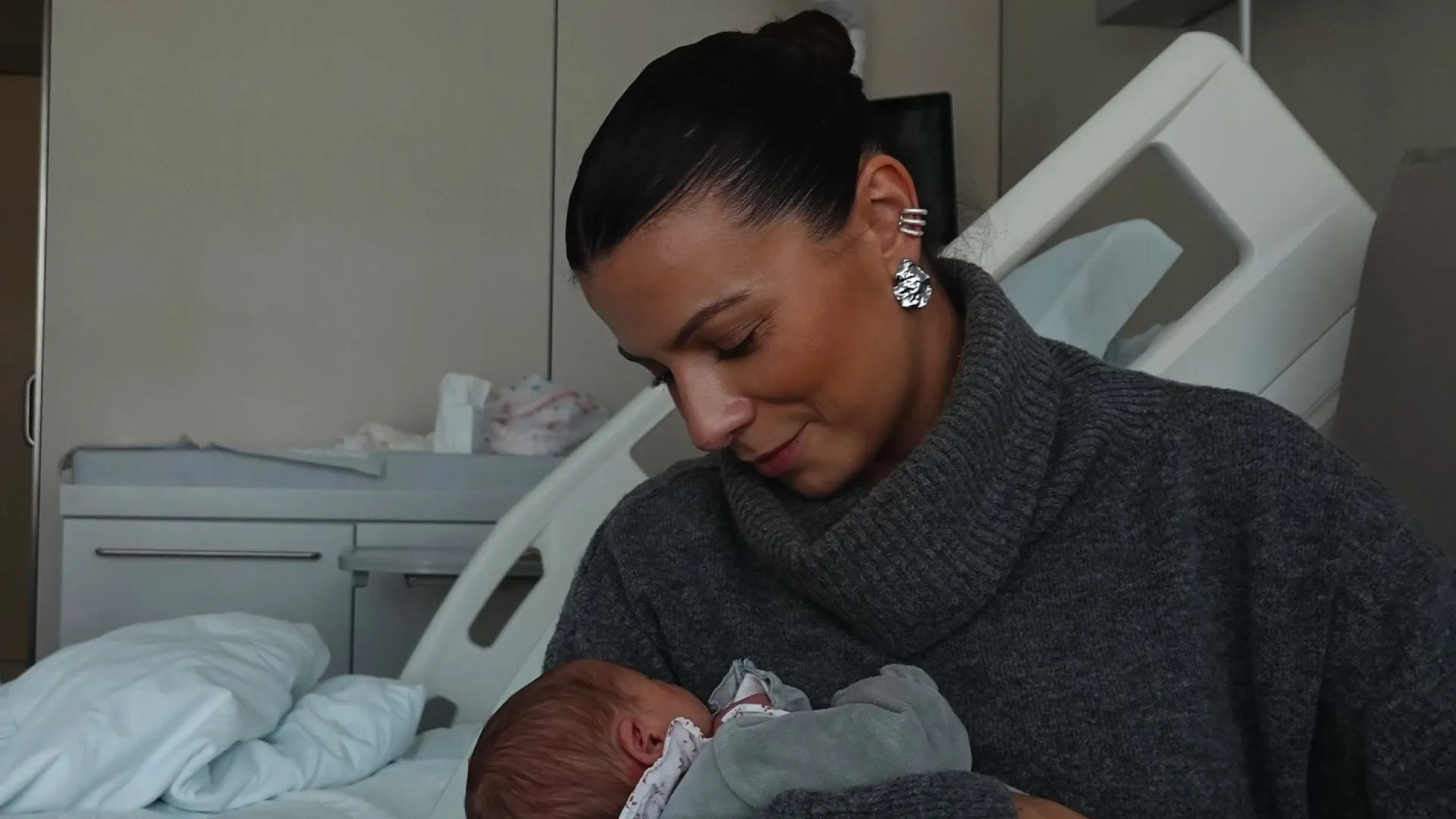 
                    Família de Márcia Soares aumentou. 