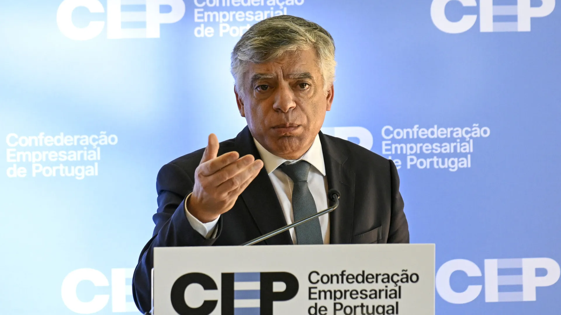 Lei laboral? "Portugal está um bocadinho cansado" das negociações