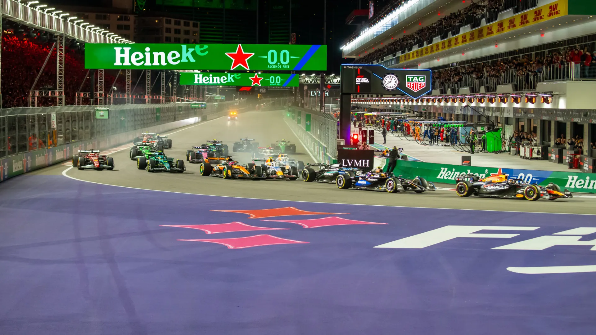 
                    Fim de semana de decisões? Os horários do GP do Qatar de F1
                